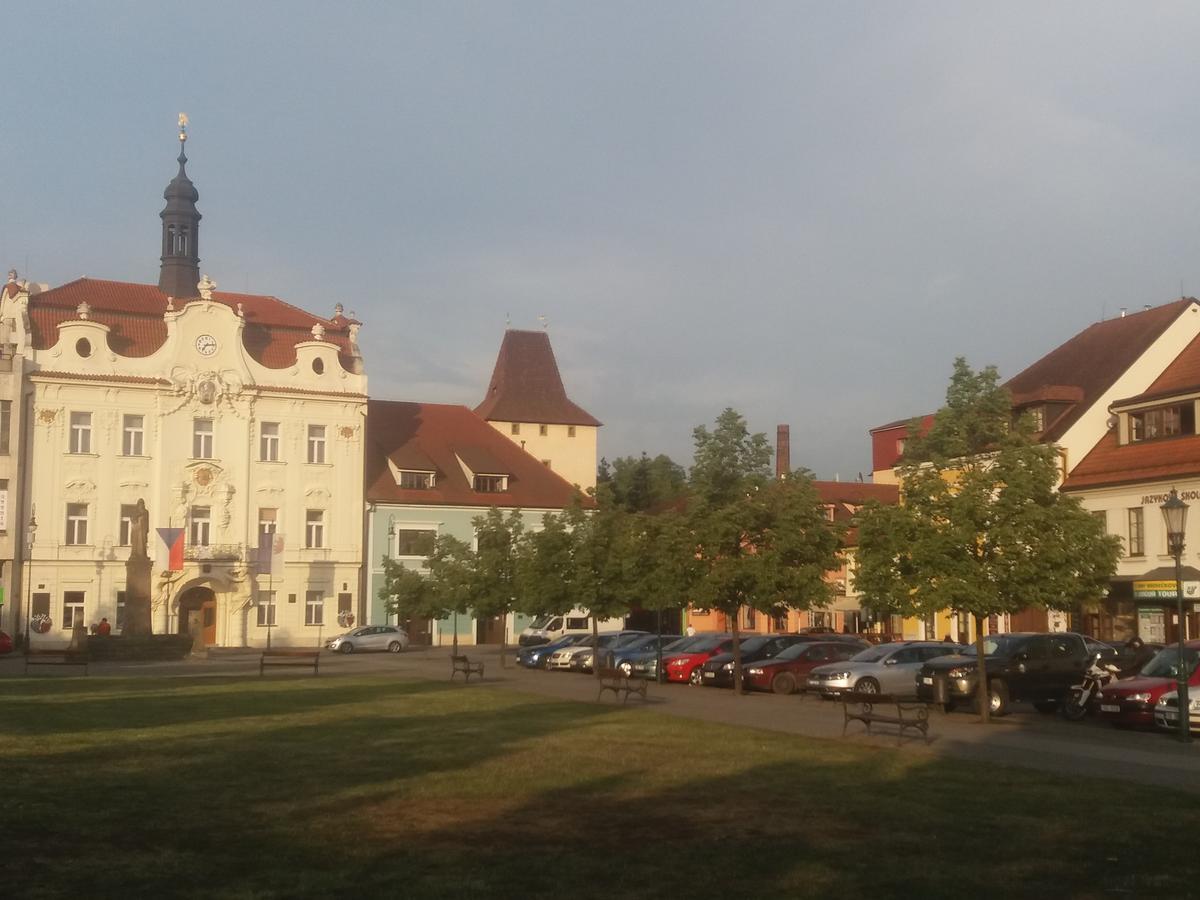 Luxury Studio In The Heart Of Beroun Exterior photo