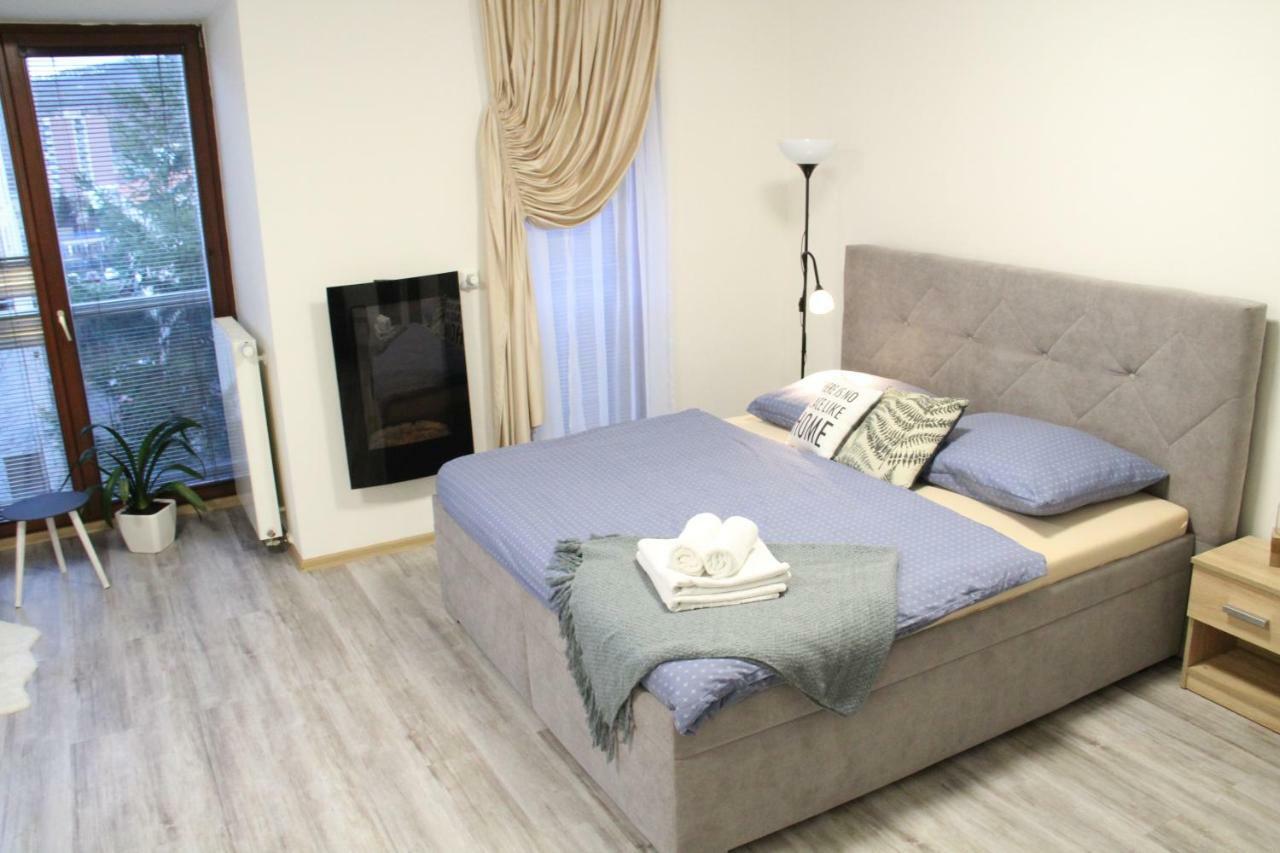 Luxury Studio In The Heart Of Beroun Exterior photo