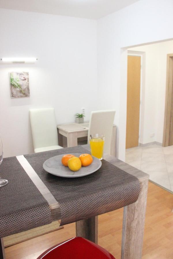 Luxury Studio In The Heart Of Beroun Exterior photo